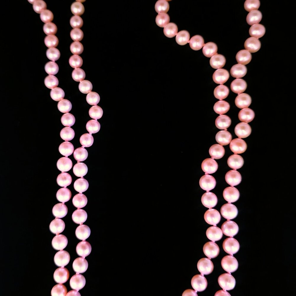 SPLENDID HOLIDAY GIFT! Pink Fresh Water Pearl Necklace Hand Knttd Opera Lgth 40" - Picture 3 of 5